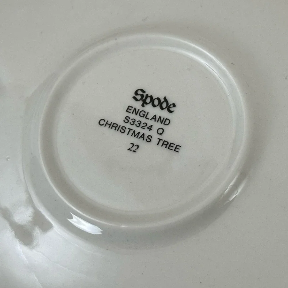 Spode Christmas‎ Tree Tea Cups Saucers Set of 4 England S3324 Holiday Ceramic